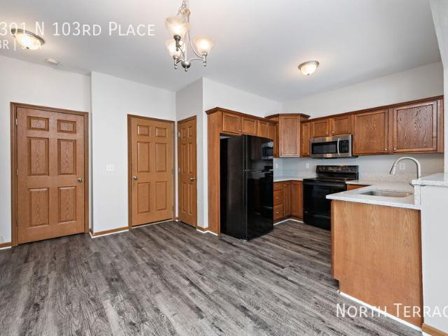 3 BR, 2.5 BA Apartment 3301 N 103rd Place, Kansas City, KS 66109