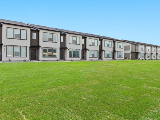 3 BR, 2.5 BA Apartment 3413 S 990 W Unit Building 6 3447 S 975 W, Logan, UT 84321