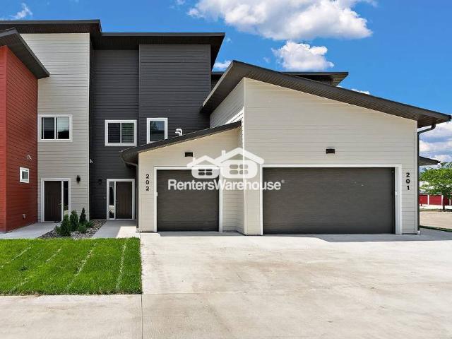 3 BR, 2.5 BA Apartment 3690 9th St NW, Rochester, MN 55901