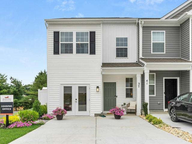 3 BR, 2.5 BA Apartment 37 Kitsune Blvd Unit 16, Martinsburg, WV 25404