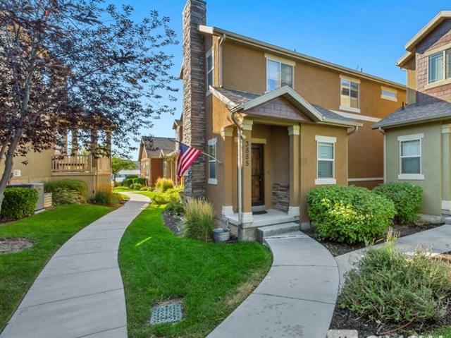 3 BR, 2.5 BA Apartment 3885 East Cunninghill Drive, Unit 3885 East Cunninghill Drive, Eagle Mountain, UT 84005