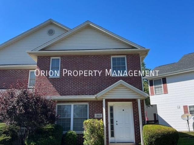 3 BR, 2.5 BA Apartment 3803 E Cobble Creek Dr, Bloomington, IN 47401