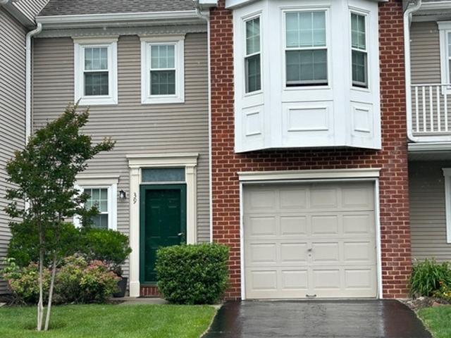 3 BR, 2.5 BA Apartment 39 Durant Avenue, Holmdel, NJ 07733