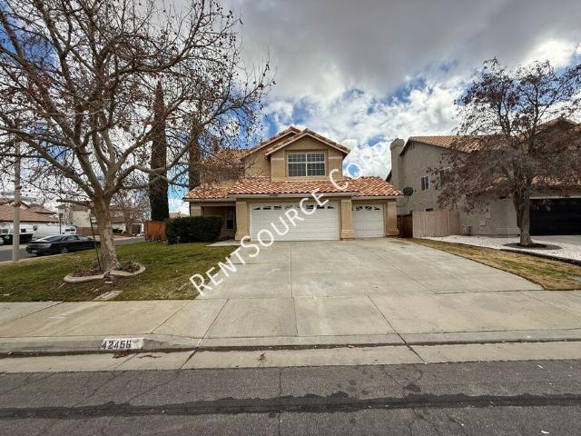 3 BR, 2.5 BA Apartment 42456 Coronet Ct, Lancaster, CA 93536