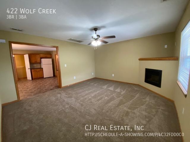 3 BR, 2.5 BA Apartment 422 Wolf Creek, Grain Valley, MO 64029
