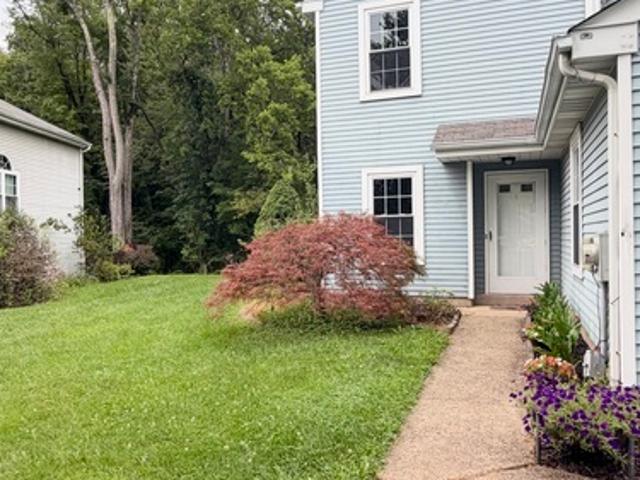 3 BR, 2.5 BA Apartment 42 Carousel Cir, New Britain, PA 18901