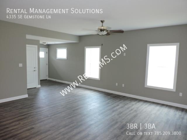3 BR, 2.5 BA Apartment 4335 SE Gemstone Ln, Topeka, KS 66609