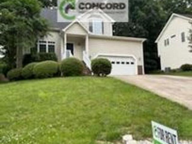 3 BR, 2.5 BA Apartment 4419 Suffolk Trail, Greensboro, NC 27407