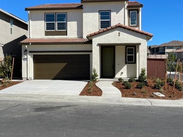 3 BR, 2.5 BA Apartment 4743 Tilly Drive, Folsom, CA 95630