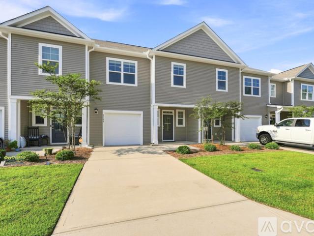 3 BR, 2.5 BA Apartment 4748 Oyster Reef Run, Unit 4748, Wilmington, NC 28405