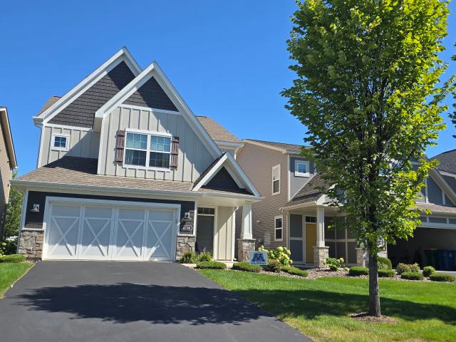 3 BR, 2.5 BA Apartment 4718 Cranesbill Rd, Excelsior, MN 55331