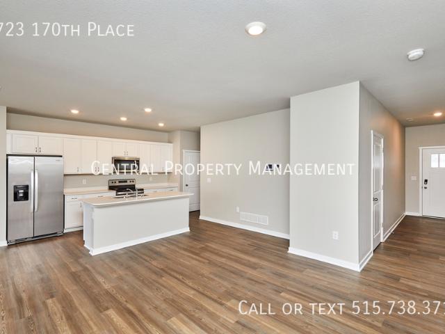 3 BR, 2.5 BA Apartment 4723 170th Place, Urbandale, IA 50323