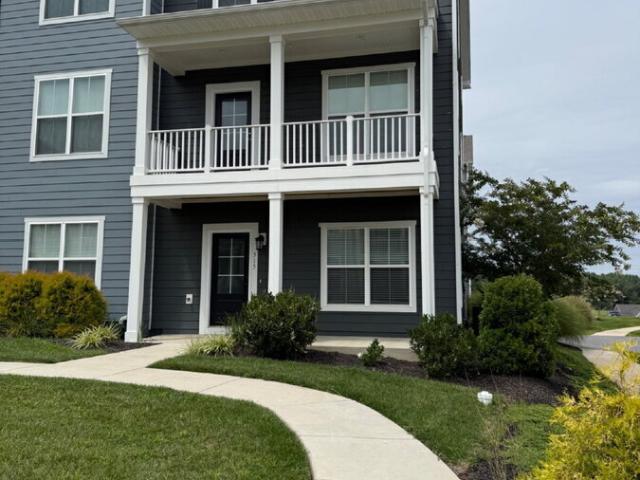 3 BR, 2.5 BA Apartment 515 John Adams Dr, Christiansburg, VA 24073
