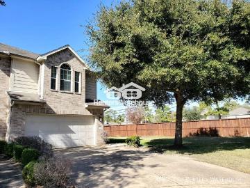 3 BR, 2.5 BA Apartment 5127 Prosperity Circle, Houston, TX 77018