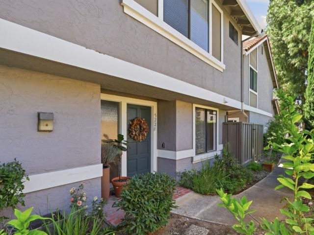3 BR, 2.5 BA Apartment 5220 Adalina Ct, San Jose, CA 95124