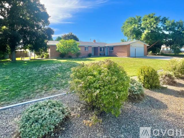 3 BR, 2.5 BA Apartment 5455 South Round Up Street, Boise, ID 83709