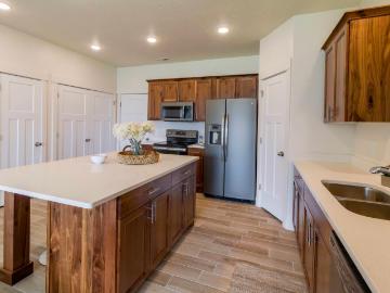 3 BR, 2.5 BA Apartment 555 South 100 East Unit 15 83, Smithfield, UT 84335
