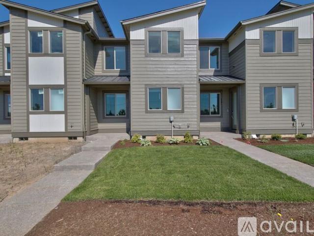 3 BR, 2.5 BA Apartment 5617 SE Logan Ln, Hillsboro, OR 97123