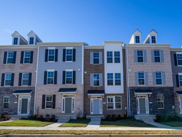 3 BR, 2.5 BA Apartment 5925 Allentown Andrews Drive Unit 1 5903, Suitland, MD 20746