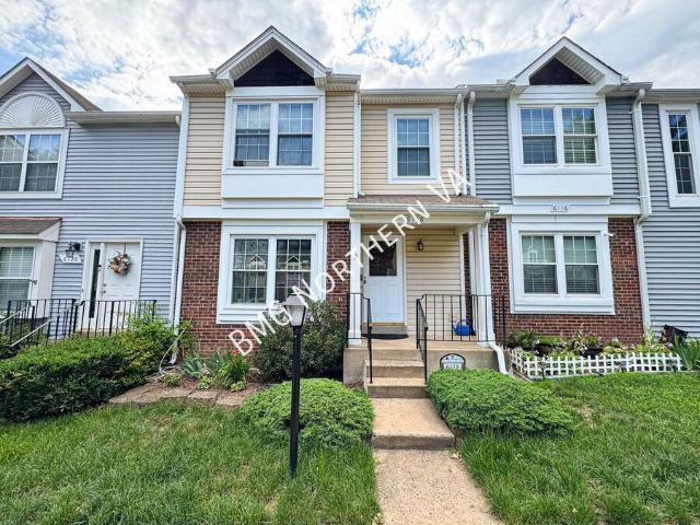 3 BR, 2.5 BA Apartment 6118 Rocky Way Ct, Centreville, VA 20120