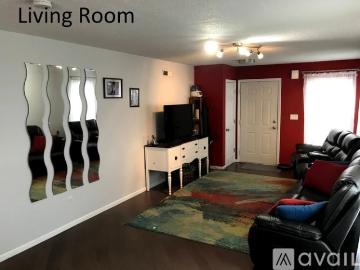 3 BR, 2.5 BA Apartment 631 Fridley Court, Bloomington, IN 47403