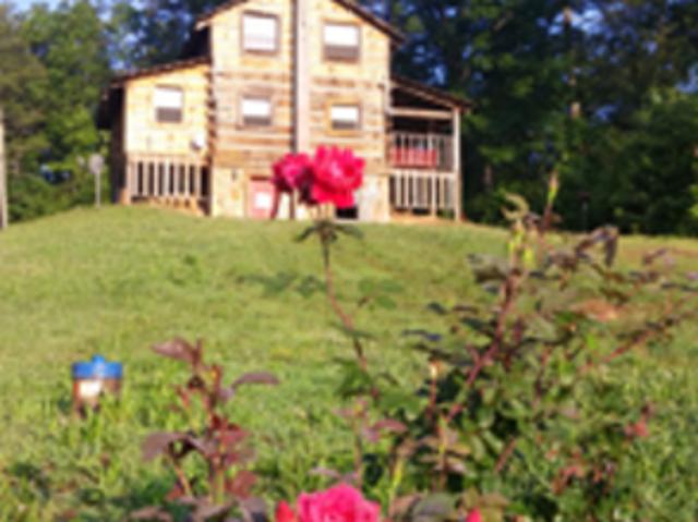 3 BR, 2.5 BA Apartment 6541 Happy Valley Road, Unit 6541, Tallassee, TN 37878