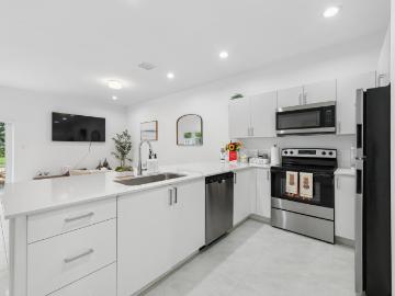 3 BR, 2.5 BA Apartment 650 NW 30th Avenue Unit 0504, Pompano Beach, FL 33069