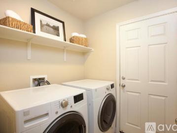 3 BR, 2.5 BA Apartment 6653 South Mariposa Lane, Unit Mariposa Townhouse, Dublin, CA 94568