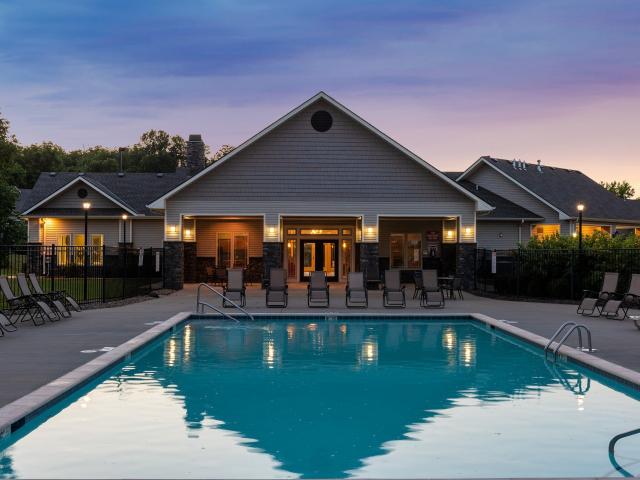 3 BR, 2.5 BA Apartment 6601 Northeast 39th Street Unit 6700TN, Kansas City, MO 64117