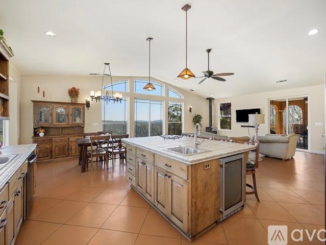 3 BR, 2.5 BA Apartment 6801 Sagittarius Rd, Placerville, CA 95667