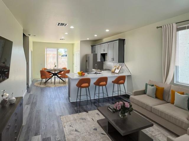 3 BR, 2.5 BA Apartment 6821 South Montezuma Street Unit 0 26, Phoenix, AZ 85041