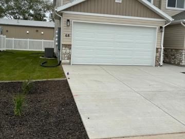 3 BR, 2.5 BA Apartment 68 Cedar Ln, Unit B25, Malad, ID 83252