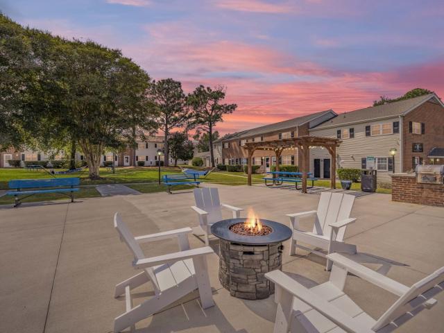 3 BR, 2.5 BA Apartment 6c Cypress Grove Drive Unit T T53, Wilmington, NC 28401