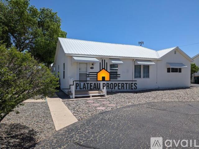 3 BR, 2.5 BA Apartment 708 Mc Cormick School Rd, Farmington, NM 87401