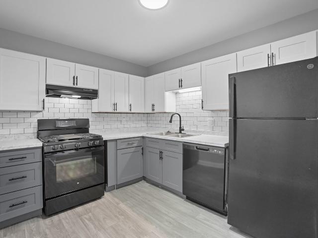 3 BR, 2.5 BA Apartment 700 Candlelite Ct Unit 563, Fort Wayne, IN 46807