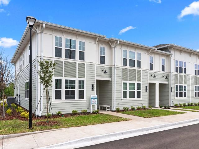 3 BR, 2.5 BA Apartment 7318 Sea Garden Lane Unit 3, Jacksonville, FL 32256