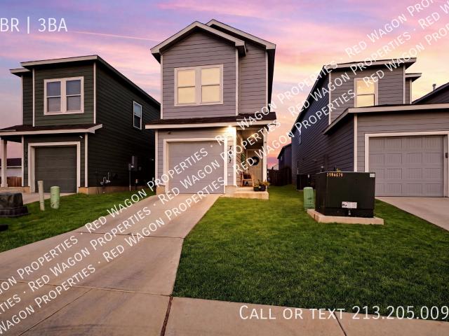 3 BR, 2.5 BA Apartment 7607 Parish Pl, San Antonio, TX 78253