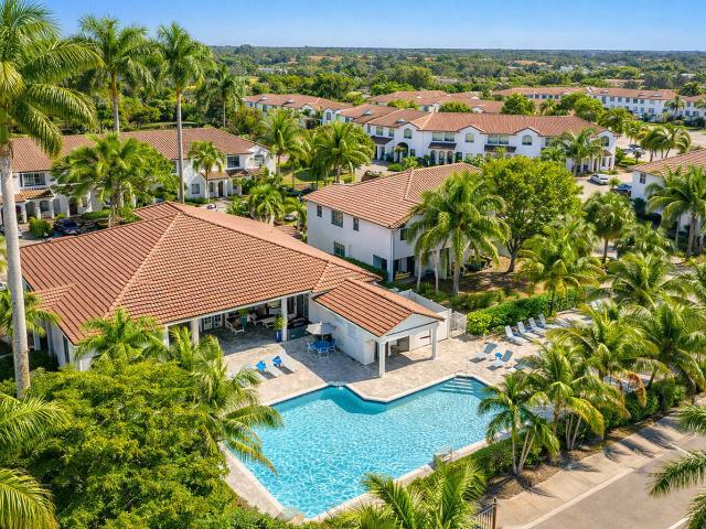 3 BR, 2.5 BA Apartment 8067 Dream Catcher Circle Unit 2806, Naples, FL 34119