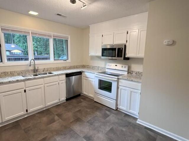 3 BR, 2.5 BA Apartment 803 Crawford Creek, Unit 803, Rockingham, NC 28379