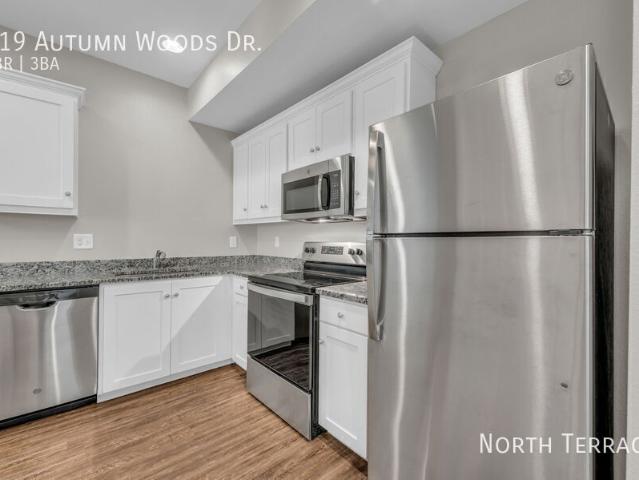3 BR, 2.5 BA Apartment 819 Autumn Woods Dr., Belton, MO 64012