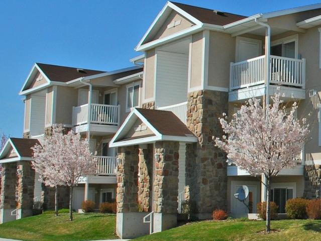 3 BR, 2.5 BA Apartment 8519 W Fairview Ave Unit 104, Boise, ID 83704