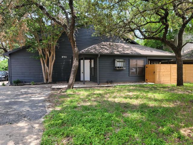 3 BR, 2.5 BA Apartment 8706 Schick Road, Austin, TX 78729
