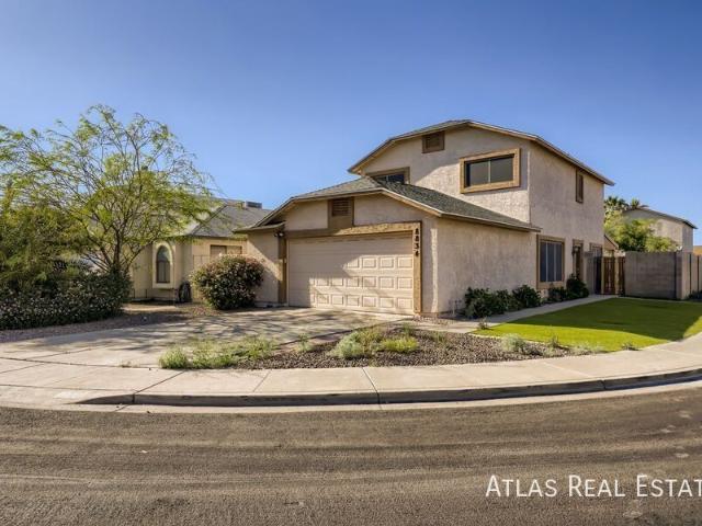 3 BR, 2.5 BA Apartment 8834 W Willowbrook Drive, Peoria, AZ 85382
