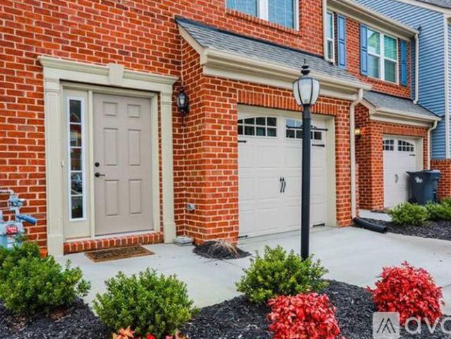 3 BR, 2.5 BA Apartment 8952 Ringview Drive, Mechanicsville, VA 23116