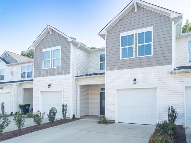 3 BR, 2.5 BA Apartment 9044 Laurel Bay Lane, Leland, NC 28451