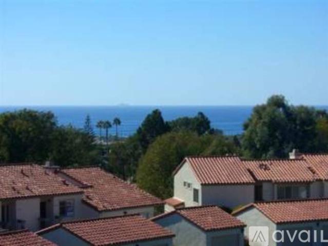 3 BR, 2.5 BA Apartment 909 Caminito Madrigal D, Carlsbad, CA 92011