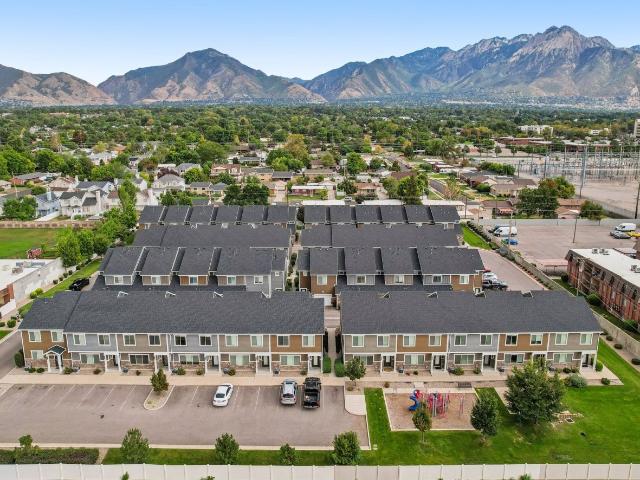 3 BR, 2.5 BA Apartment 900 E 3725 S Unit 924, Salt Lake City, UT 84106