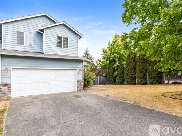 3 BR, 2.5 BA Apartment 8526 148th Street Ct E, Puyallup, WA 98375