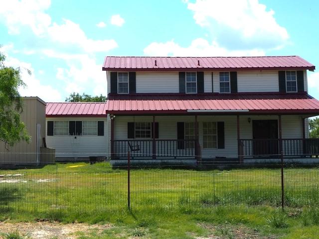 3 BR, 2.5 BA Apartment 9561 Hames Rd, Pilot Point, TX 76258