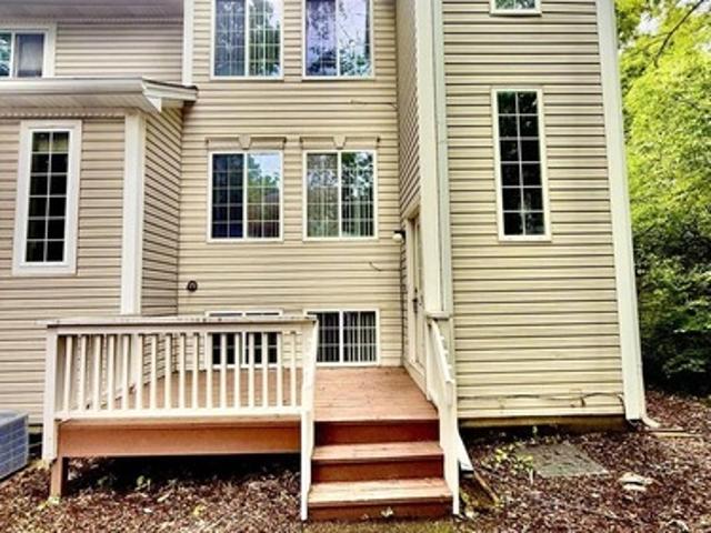 3 BR, 2.5 BA Apartment 99 N Macgillis Dr, Unit 99, Round Lake, IL 60073
